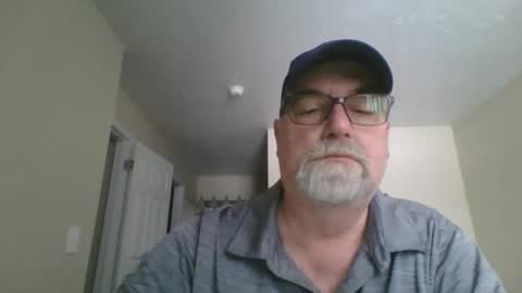 Snapshot of thickwhiteload chatting on December 15, 2025, 6:23 pm thickwhiteload online show from December 15, 2025, 6:23 pm