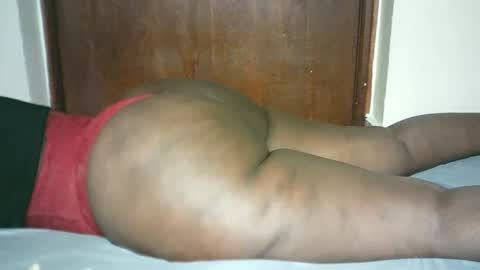 Snapshot of thickybabe_05 chatting on February 14, 2025, 9:13 am thickybabe_05 online show from February 14, 2025, 9:13 am