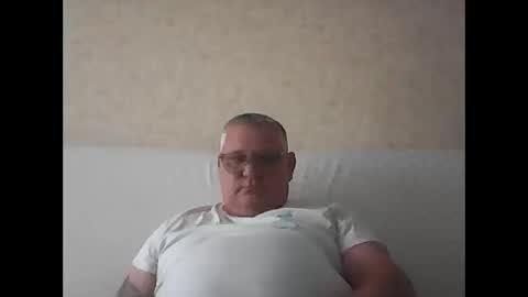 Thierrysymp online show from October 8, 2025, 3:31 pm