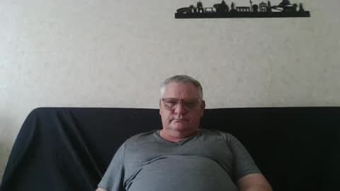 Snapshot of thierrysymp chatting on June 27, 2026, 3:39 pm Thierrysymp online show from June 27, 2026, 3:39 pm