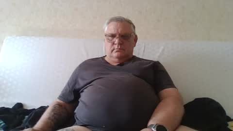 Snapshot of thierrysymp chatting on July 19, 2026, 9:02 am Thierrysymp online show from July 19, 2026, 9:02 am