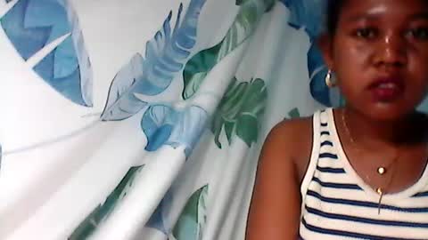 Snapshot of thierryzz chatting on July 4, 2026, 8:37 pm thierryzz online show from July 4, 2026, 8:37 pm