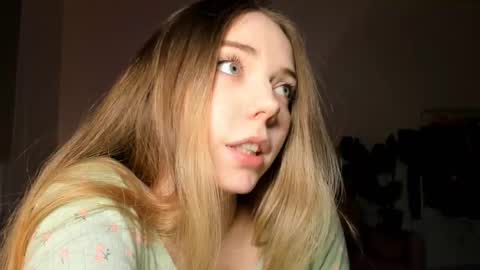 Amelia  shows on mondays fridays and sundays  if anything changes im giving updates on my fansly  online show from February 28, 2025, 7:35 pm