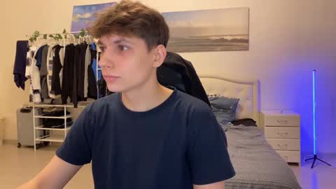 Snapshot of thomas617826 chatting on September 15, 2025, 9:15 pm Thomas Hill online show from September 15, 2025, 9:15 pm