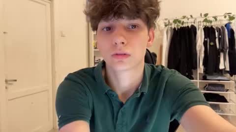 Snapshot of thomas617826 chatting on February 1, 2026, 8:40 pm Thomas Hill online show from February 1, 2026, 8:40 pm