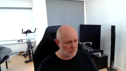 Snapshot of thomas806035 chatting on August 5, 2026, 9:23 am thomas806035 online show from August 5, 2026, 9:23 am