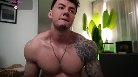 Thomas Falcon online show from March 1, 2026, 9:28 pm