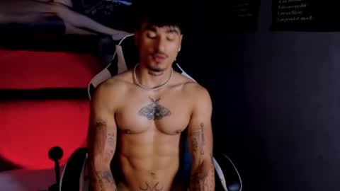 Snapshot of thomas_fit1 chatting on April 30, 2026, 10:58 pm Thomas 3 JUST STAY AND BE MY LAST LOVE online show from April 30, 2026, 10:58 pm