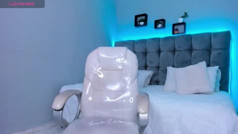 Thomas online show from February 2, 2026, 11:53 am