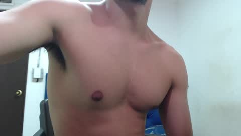 Snapshot of thomas_neuman chatting on December 30, 2024, 3:24 pm Thomas online show from December 30, 2024, 3:24 pm