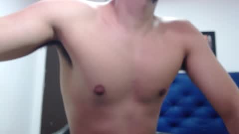 Snapshot of thomas_neuman chatting on January 19, 2025, 4:46 pm Thomas online show from January 19, 2025, 4:46 pm