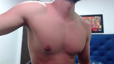 Snapshot of thomas_neuman chatting on February 21, 2025, 8:27 pm Thomas online show from February 21, 2025, 8:27 pm