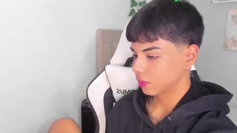 Thomas online show from October 29, 2025, 7:32 am