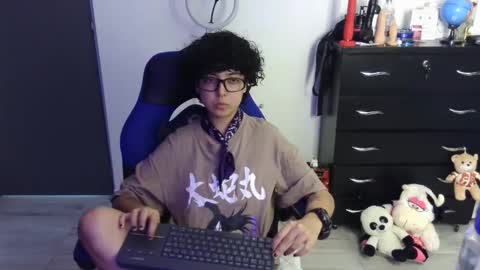 VALERIA online show from April 16, 2026, 7:36 pm