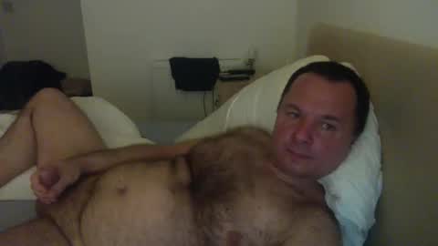 Snapshot of thomaspol chatting on April 20, 2026, 10:22 pm Tom online show from April 20, 2026, 10:22 pm