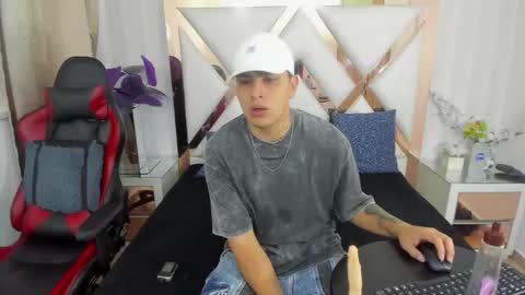 thomasthund online show from January 6, 2026, 1:37 pm