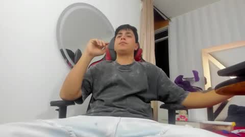 thomasthund online show from January 14, 2026, 3:01 am