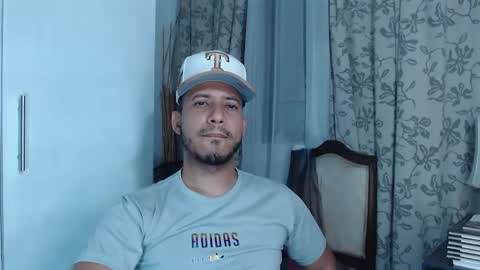 Snapshot of thommerxxx chatting on March 9, 2026, 8:51 am Thom online show from March 9, 2026, 8:51 am