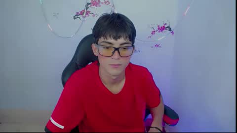 Thomas online show from November 19, 2025, 1:27 am