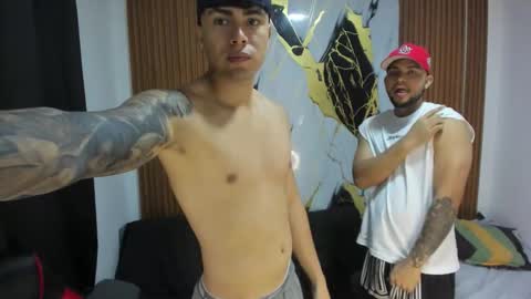 thomson_hot01 online show from November 18, 2025, 5:12 am