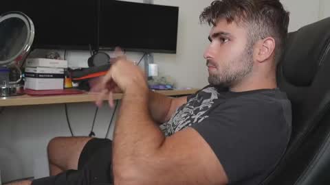 Thony Grey online show from September 29, 2025, 10:36 pm