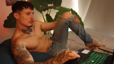 Sebastian online show from September 11, 2025, 5:02 pm