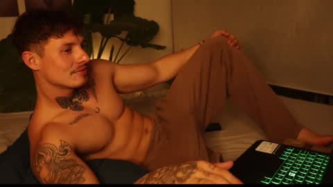 Sebastian online show from September 15, 2025, 12:43 am