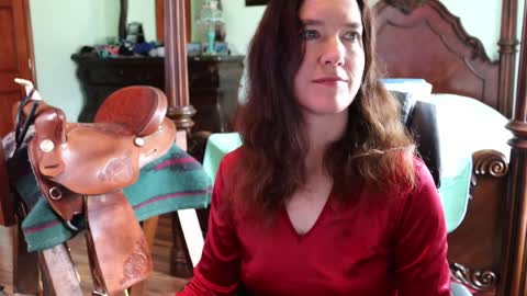 ThornburyRose online show from April 1, 2026, 7:11 pm