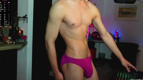   L e a n d e r   25OFF ON MY OF online show from May 15, 2026, 3:41 pm