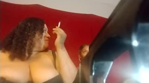 Snapshot of throatgoathunnybunz chatting on October 5, 2025, 12:25 pm ThroatGoatHunnyBunz online show from October 5, 2025, 12:25 pm