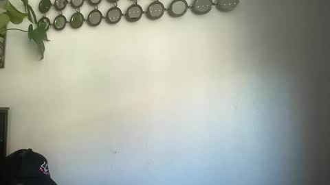 Snapshot of throatyygoat chatting on September 25, 2025, 10:24 pm throatyygoat online show from September 25, 2025, 10:24 pm