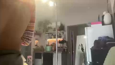 Snapshot of throatyygoat chatting on October 14, 2025, 4:30 pm throatyygoat online show from October 14, 2025, 4:30 pm