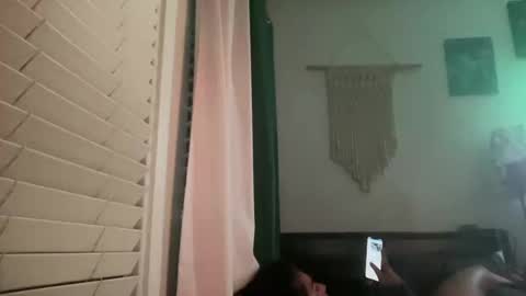 Snapshot of throatyygoat chatting on October 17, 2025, 4:15 am throatyygoat online show from October 17, 2025, 4:15 am