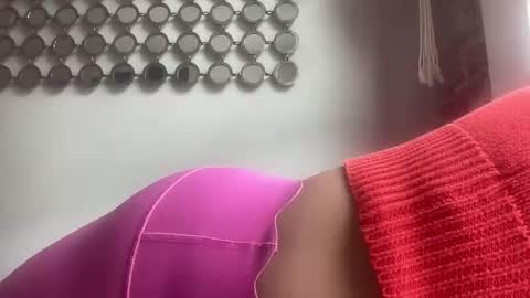 Snapshot of throatyygoat chatting on October 25, 2025, 8:03 pm throatyygoat online show from October 25, 2025, 8:03 pm