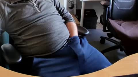 Snapshot of throbbingbrain chatting on February 24, 2025, 1:10 pm Rob online show from February 24, 2025, 1:10 pm