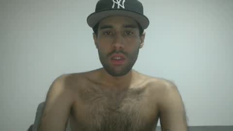 Snapshot of throwawayyourgun chatting on December 2, 2024, 6:32 pm Luka online show from December 2, 2024, 6:32 pm