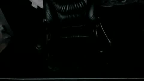 Snapshot of thssguy32 chatting on November 16, 2025, 8:42 am thssguy32 online show from November 16, 2025, 8:42 am