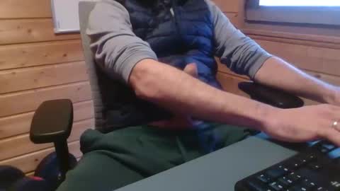 toobigcockforonegirl online show from April 15, 2026, 7:37 am