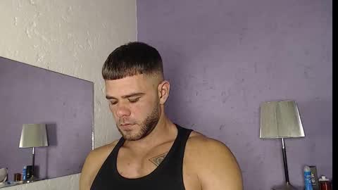 Snapshot of thybautsenses chatting on October 13, 2025, 6:35 am thybautsenses online show from October 13, 2025, 6:35 am