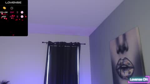 Tia Bella online show from February 8, 2026, 7:39 pm