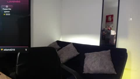 Snapshot of tiana_sweett chatting on June 26, 2026, 3:44 am tiana online show from June 26, 2026, 3:44 am