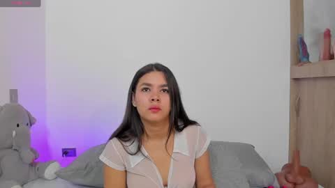 Snapshot of tianaglow44 chatting on June 14, 2026, 5:04 pm T I A N A online show from June 14, 2026, 5:04 pm