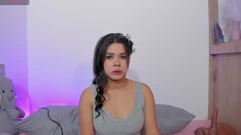 Snapshot of tianaglow44 chatting on June 19, 2026, 12:09 pm T I A N A online show from June 19, 2026, 12:09 pm