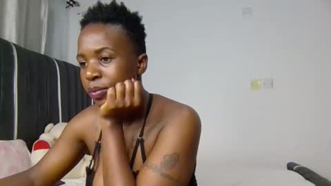 Snapshot of tiara_t chatting on January 31, 2026, 7:11 pm Tiara online show from January 31, 2026, 7:11 pm