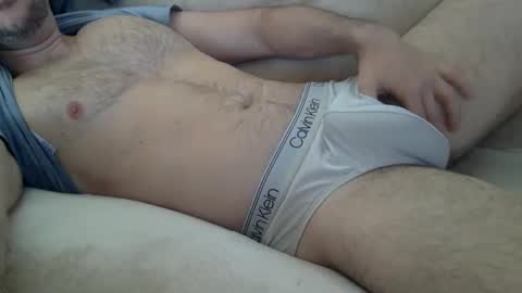 Snapshot of tiburonbeach39 chatting on November 16, 2025, 12:11 pm Tiburonbeach online show from November 16, 2025, 12:11 pm