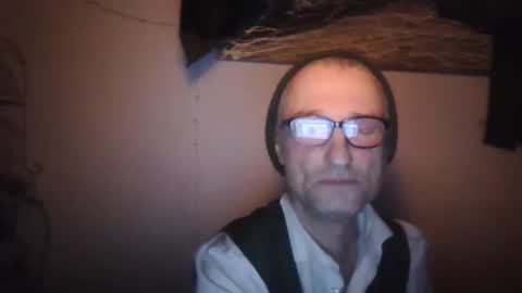 tiddles12345 online show from May 4, 2026, 2:29 am