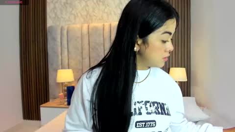 Tiff3 online show from October 17, 2025, 8:33 pm