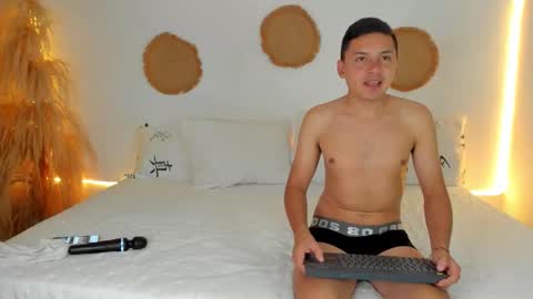 tifanyrossii online show from February 6, 2026, 12:48 am