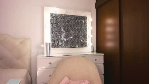 Tiff online show from February 6, 2026, 1:43 am