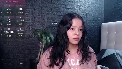 Sara  online show from December 29, 2024, 2:10 pm